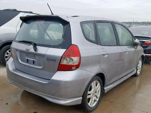 JHMGD38698S007573 - 2008 HONDA FIT SPORT GRAY photo 4