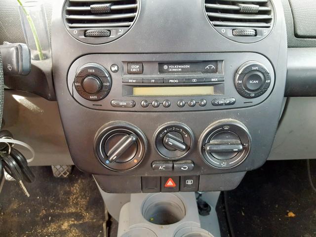 3VWBB61C6WM050869 - 1998 VOLKSWAGEN NEW BEETLE Blau Foto 9