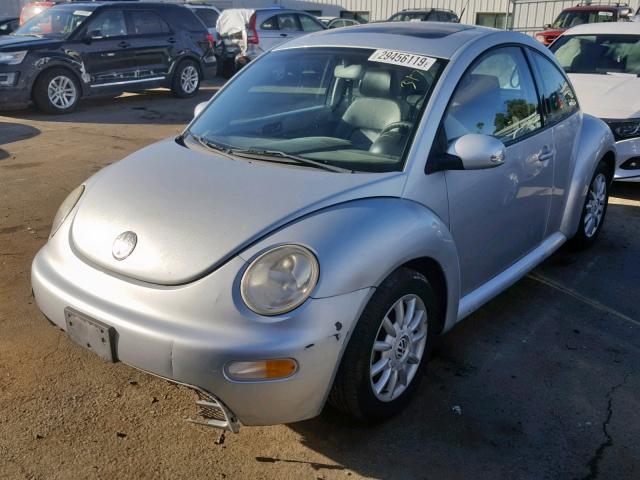 3VWCK31C55M409629 - 2005 VOLKSWAGEN NEW BEETLE Silber Foto 2