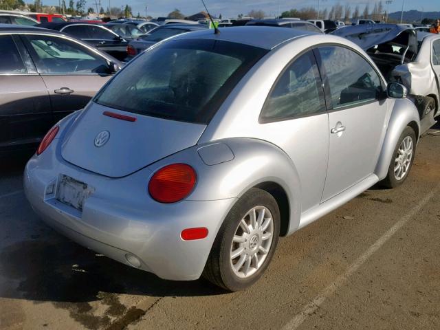 3VWCK31C55M409629 - 2005 VOLKSWAGEN NEW BEETLE Silber Foto 4