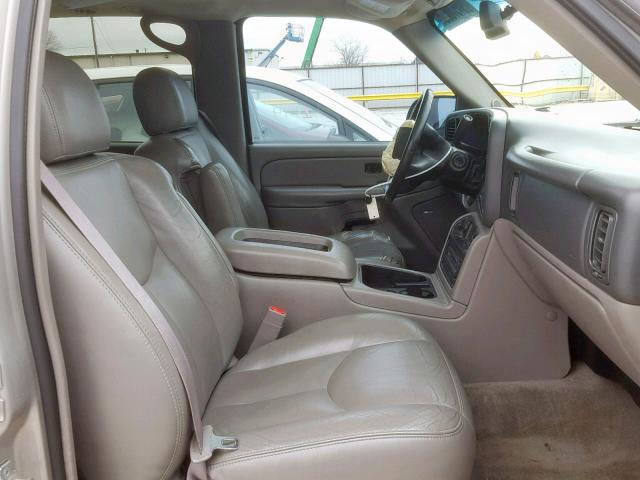 3GKEC16Z74G335383 - 2004 GMC YUKON XL C TAN photo 5