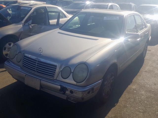 WDBJF65F1WA499783 - 1998 MERCEDES-BENZ E 320  photo 2