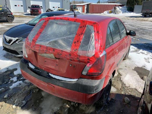 KNADE163466152859 - 2006 KIA RIO 5 RED photo 4