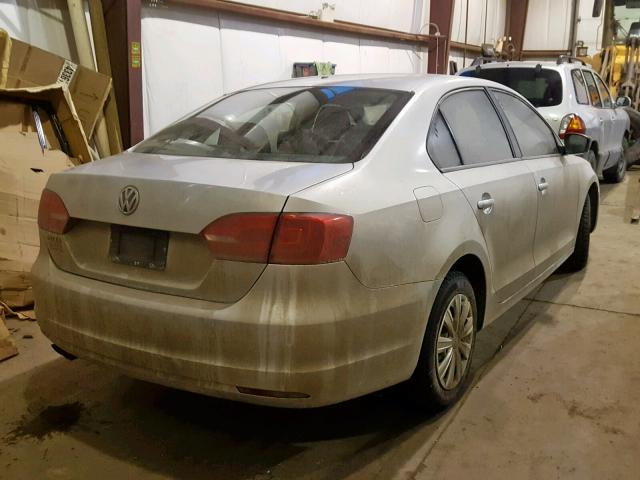 3VW2K7AJ3DM442869 - 2013 VOLKSWAGEN JETTA BASE GRAY photo 4