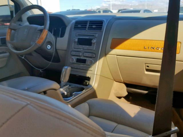 2LMDU68C27BJ06546 - 2007 LINCOLN MKX WHITE photo 9