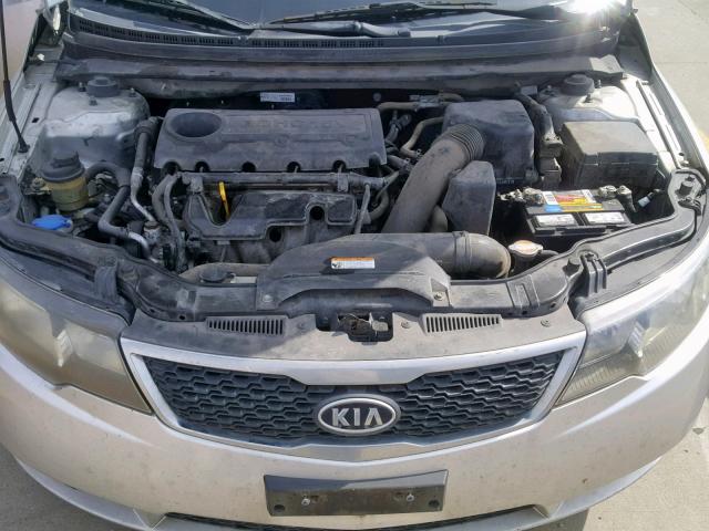 KNAFU4A21C5631883 - 2012 KIA FORTE EX SILVER photo 7