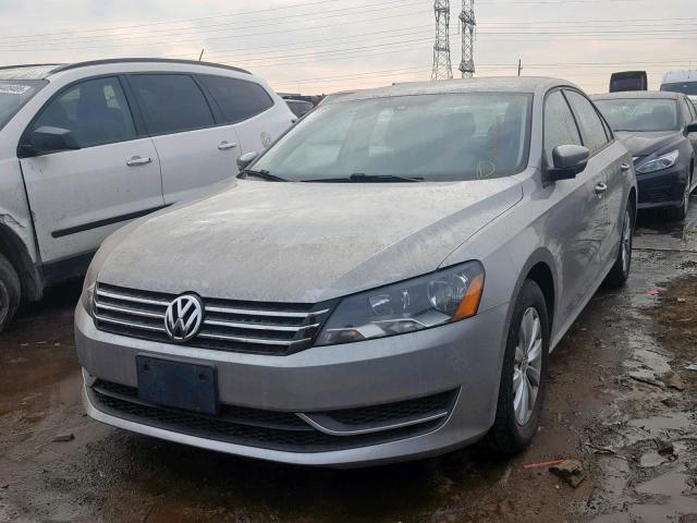 1VWAH7A37DC091784 - 2013 VOLKSWAGEN PASSAT S SILVER photo 2