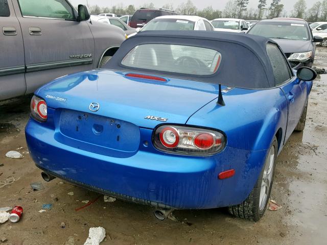 JM1NC25F060110450 - 2006 MAZDA MX-5 MIATA BLUE photo 4