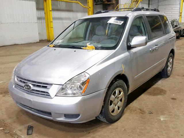 KNDMB133386265804 - 2008 KIA SEDONA SILVER photo 2