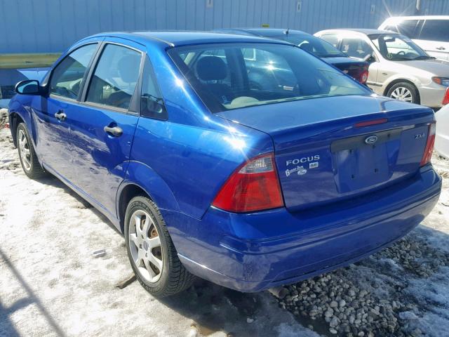 1FAFP34N75W171917 - 2005 FORD FOCUS ZX4 BLUE photo 3