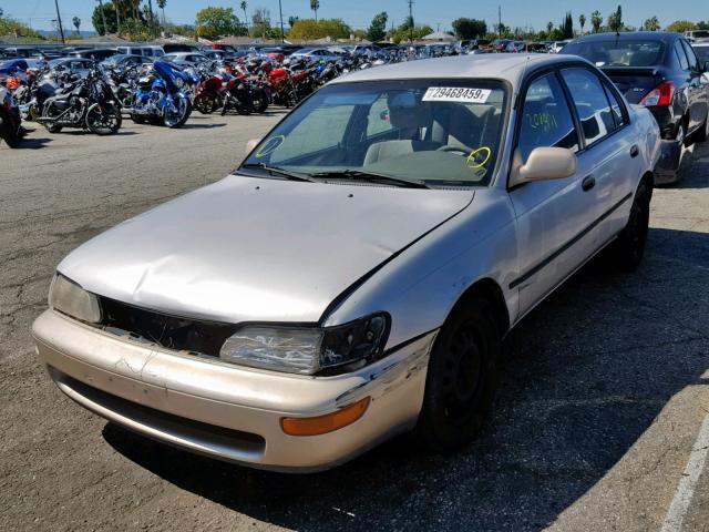 1NXBB02E2TZ476867 - 1996 TOYOTA COROLLA DX SILVER photo 2