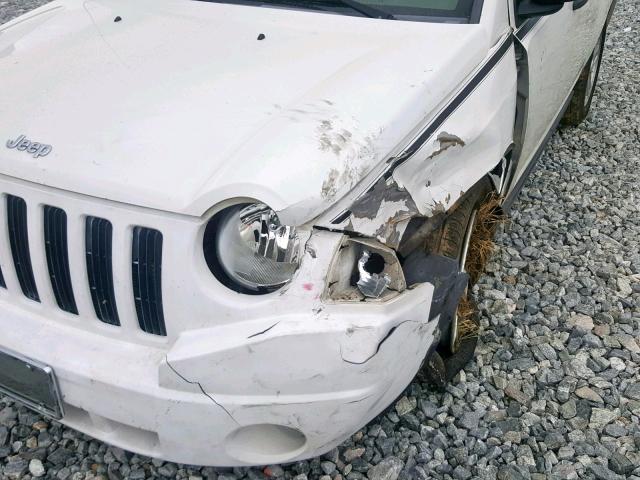 1J8FT47W07D145571 - 2007 JEEP COMPASS WHITE photo 9