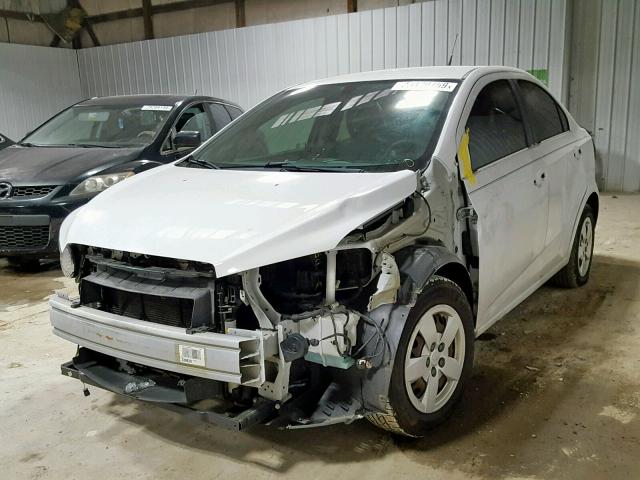 1G1JA5SH8E4146365 - 2014 CHEVROLET SONIC LS WHITE photo 2