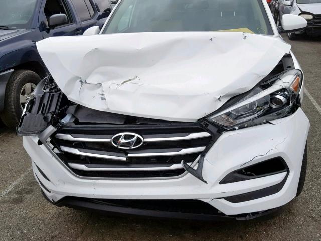 KM8J33A4XHU351299 - 2017 HYUNDAI TUCSON LIM WHITE photo 7