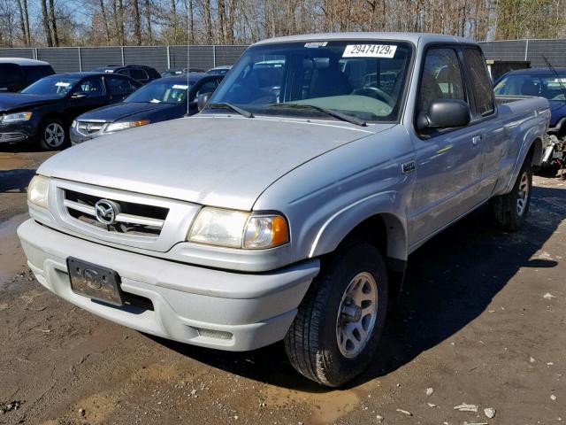 4F4YR46E02TM06338 - 2002 MAZDA B4000 CAB SILVER photo 2