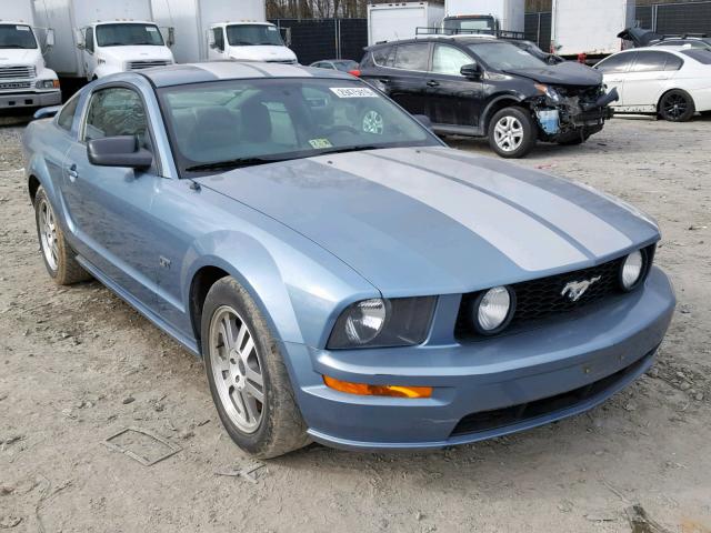 1ZVHT82H155114611 - 2005 FORD MUSTANG GT BLUE photo 1