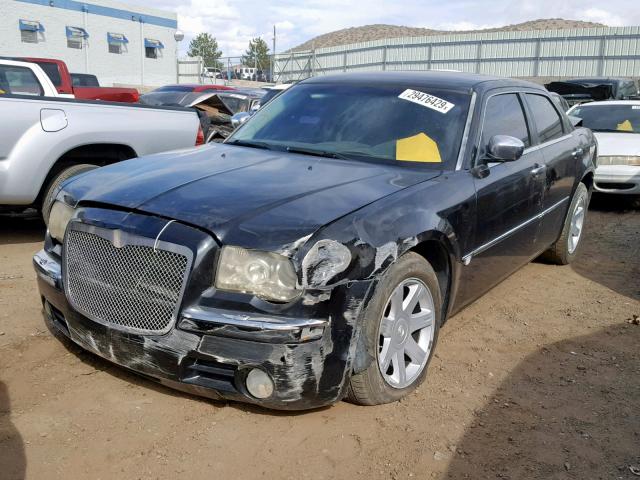 2C3AA63H35H585783 - 2005 CHRYSLER 300C BLACK photo 2