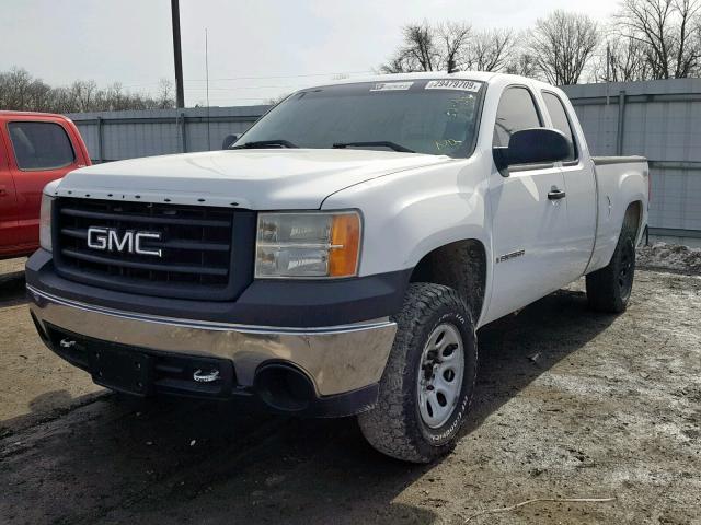 1GTEK19067Z586234 - 2007 GMC NEW SIERRA WHITE photo 2