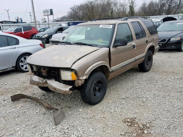 1GNCS13W1V2178242 - 1997 CHEVROLET BLAZER TAN photo 2