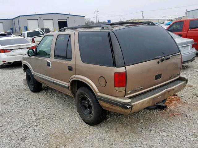 1GNCS13W1V2178242 - 1997 CHEVROLET BLAZER TAN photo 3