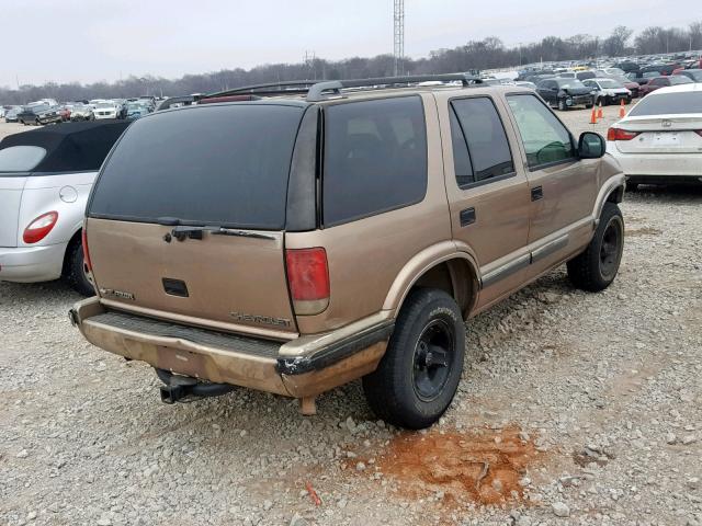 1GNCS13W1V2178242 - 1997 CHEVROLET BLAZER TAN photo 4