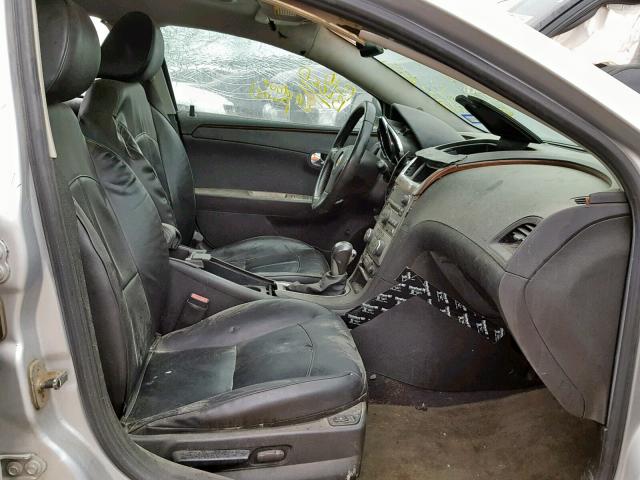 1G1ZE5E7XBF101003 - 2011 CHEVROLET MALIBU LTZ 银色 照片 5