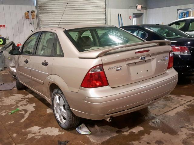 1FAFP34NX6W106352 - 2006 FORD FOCUS ZX4 GOLD photo 3