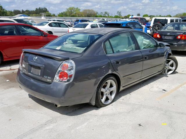 1N4BL11E15C107389 - 2005 NISSAN ALTIMA SE GRAY photo 4