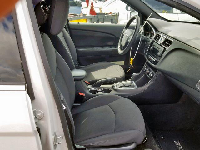 1C3CCBABXDN648135 - 2013 CHRYSLER 200 LX WHITE photo 5