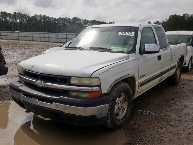 2GCEC19T521229622 - 2002 CHEVROLET SILVERADO C1500  photo 2