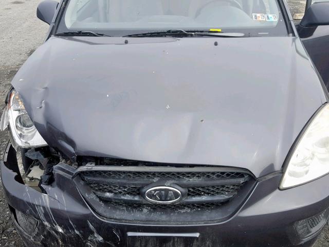 KNAFG525887132287 - 2008 KIA RONDO BASE GRAY photo 7