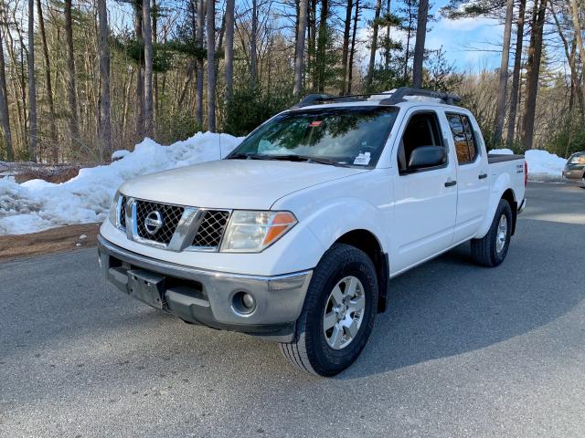 1N6AD07W75C412972 - 2005 NISSAN FRONTIER C WHITE photo 2