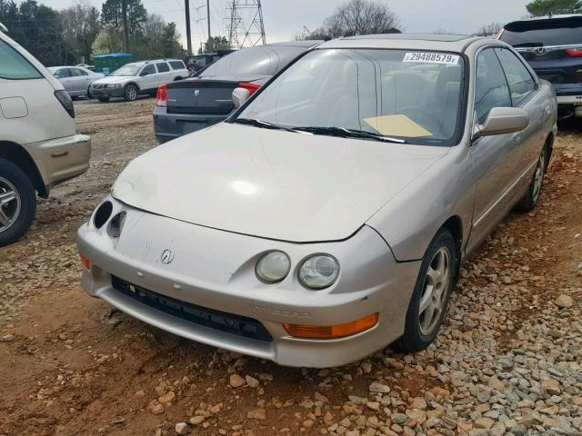 JH4DB85921S000152 - 2001 ACURA INTEGRA GS GOLD photo 2