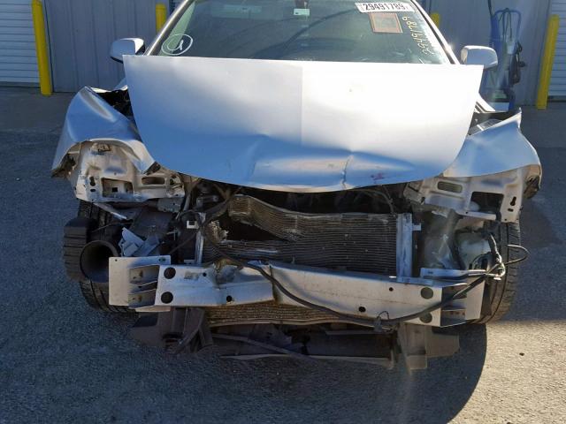 1G1ZC5E05A4103633 - 2010 CHEVROLET MALIBU 1LT SILVER photo 9