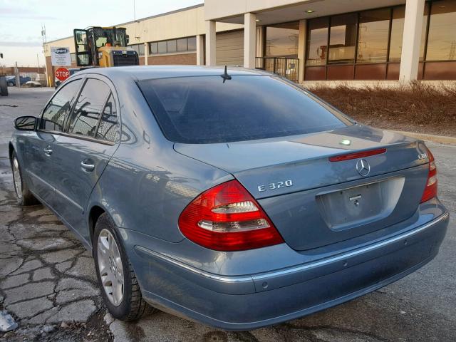 WDBUF26J55A721667 - 2005 MERCEDES-BENZ E 320 CDI GRAY photo 3