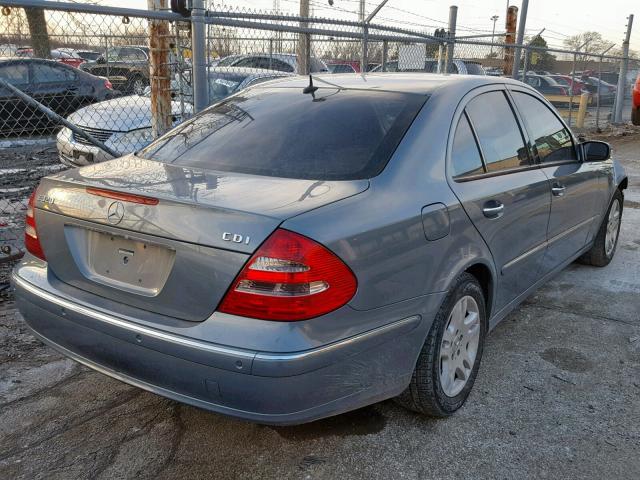 WDBUF26J55A721667 - 2005 MERCEDES-BENZ E 320 CDI GRAY photo 4