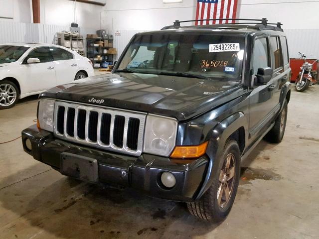 1J8HG48N66C365028 - 2006 JEEP COMMANDER BLACK photo 2