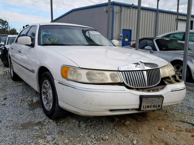 1LNHM82W8XY631108 - 1999 LINCOLN TOWN CAR S WHITE photo 1