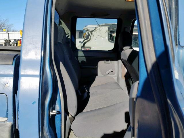 1N6ED27TX3C434738 - 2003 NISSAN FRONTIER C BLUE photo 6