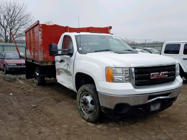 1GD312CG9CF241356 - 2012 GMC SIERRA C35 WHITE photo 1