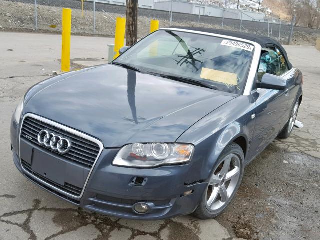 WAUDH48H58K015912 - 2008 AUDI A4 3.2 CAB GRAY photo 2