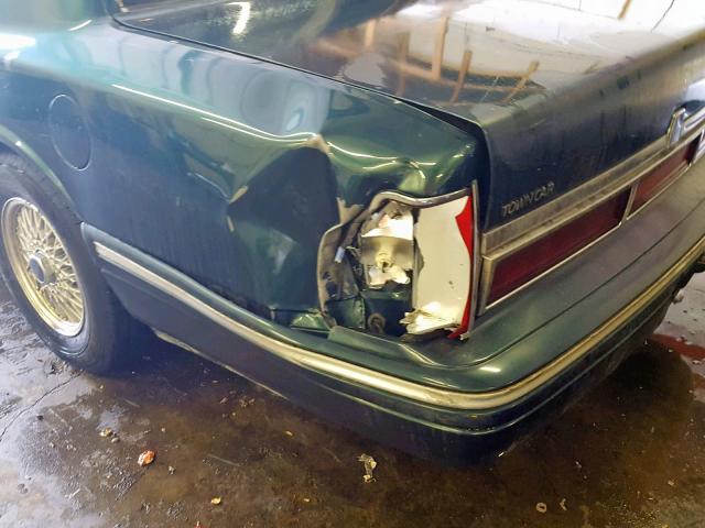 1LNLM82W6SY728441 - 1995 LINCOLN TOWN CAR S GREEN photo 9