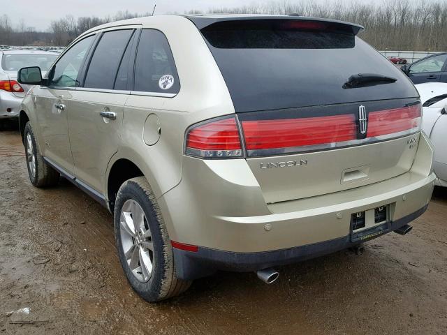 2LMDJ8JC0ABJ07278 - 2010 LINCOLN MKX GOLD photo 3