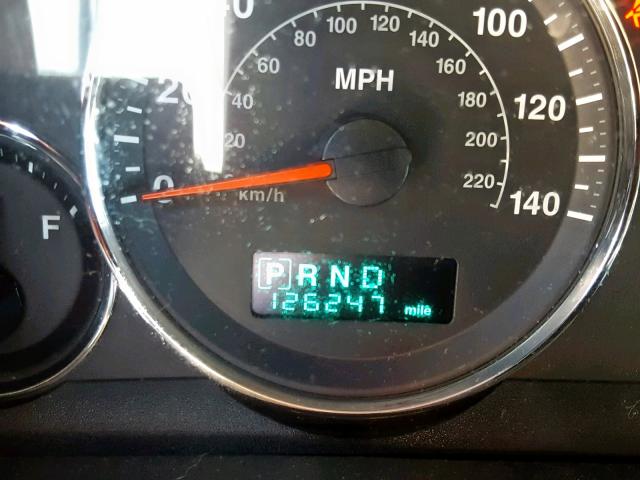 1J8HG48K87C614761 - 2007 JEEP COMMANDER GREEN photo 8