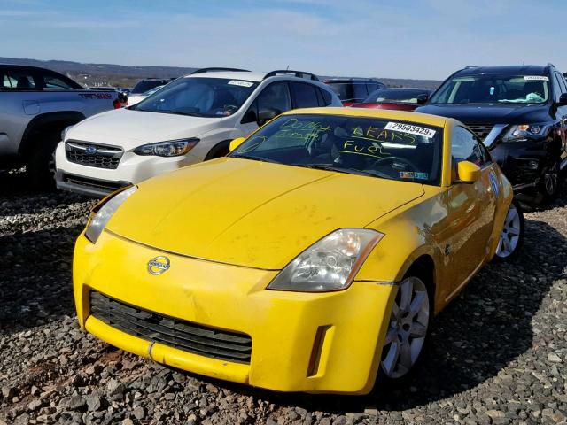 JN1AZ34E75M651419 - 2005 NISSAN 350Z COUPE YELLOW photo 2