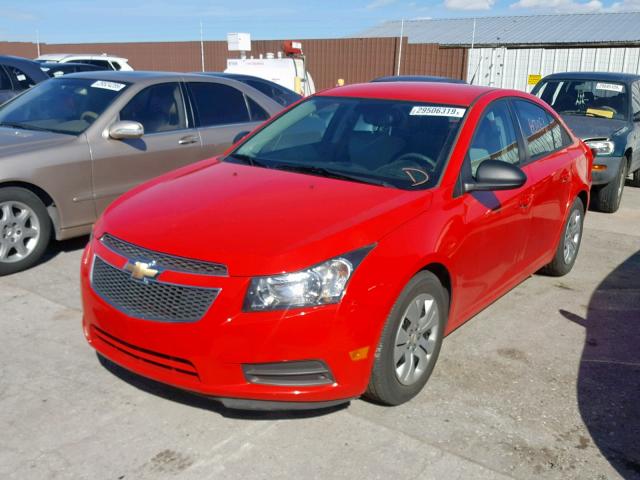 1G1PA5SH3E7197457 - 2014 CHEVROLET CRUZE LS RED photo 2