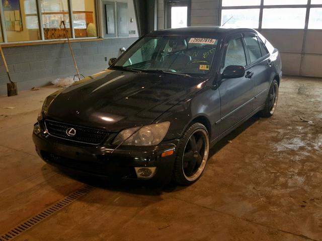 JTHBD192540081279 - 2004 LEXUS IS 300 BLACK photo 2