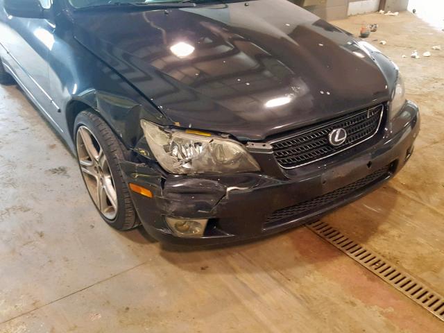 JTHBD192540081279 - 2004 LEXUS IS 300 BLACK photo 9