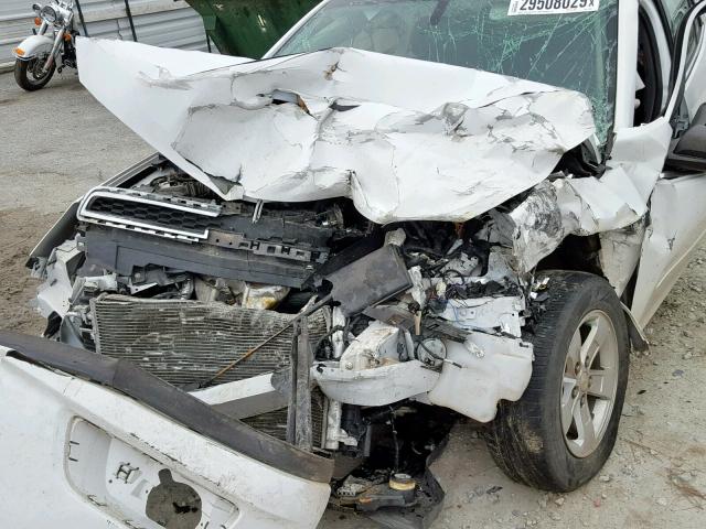 1G11B5SA3DF141934 - 2013 CHEVROLET MALIBU LS WHITE photo 9