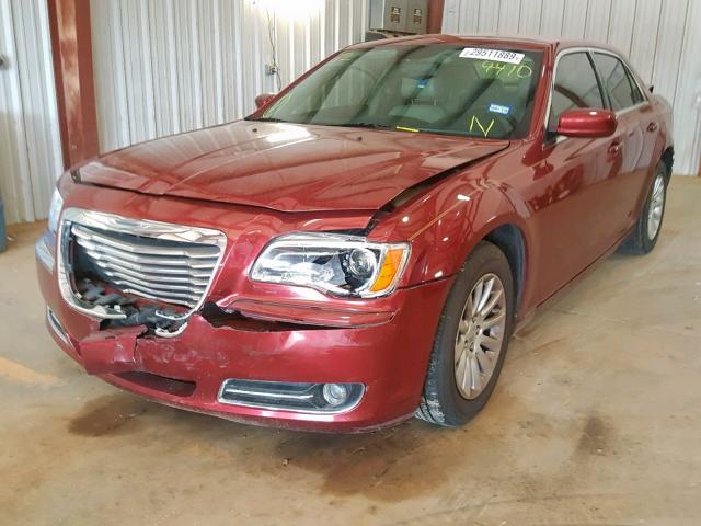 2C3CCAAG5EH124410 - 2014 CHRYSLER 300 RED photo 2